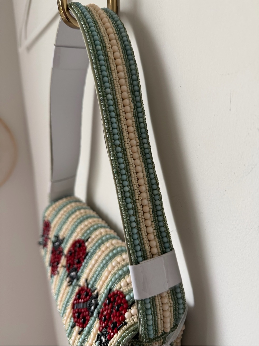 Viral Beaded Ladybug striped Shoulder Bag in green and Cream - Picture 4 of 7